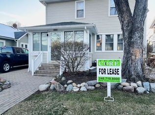 321 Wilcox St, Rochester, MI 48307