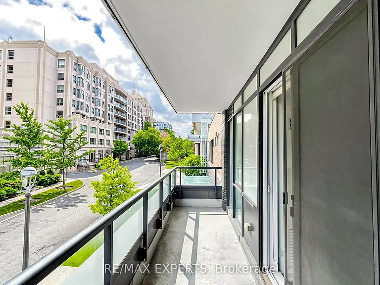 18 Rean Dr #223 — Photo 37