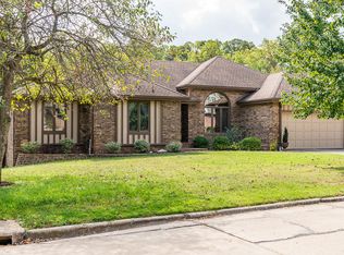 4354 E University St, Springfield, MO 65809