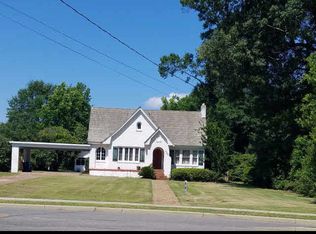 723 Belleville Ave, Brewton, AL 36426