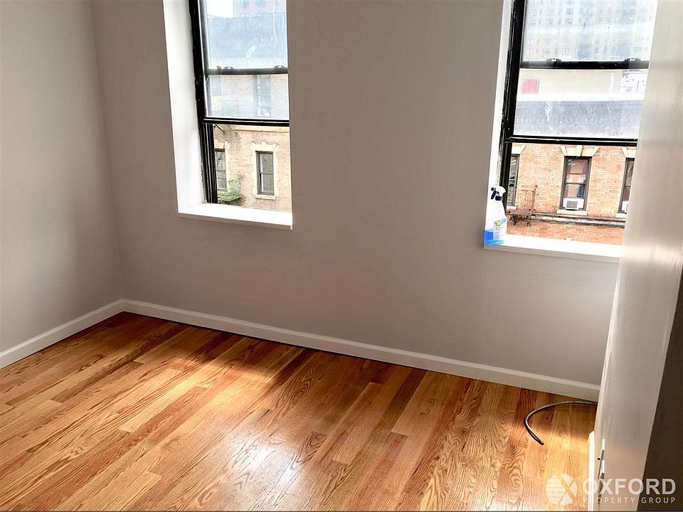 2nd image of 211 W 109th St APT 6A