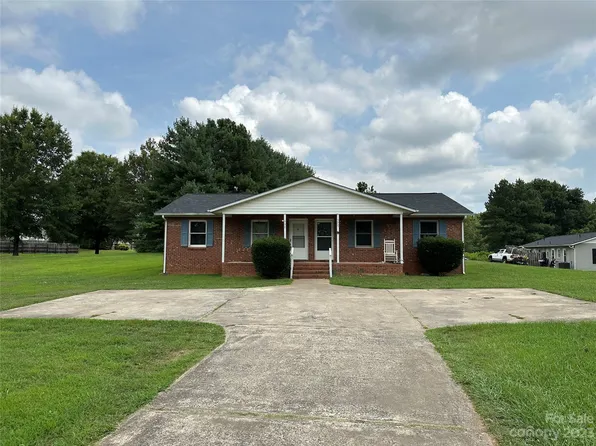 399 & 401 Seattle St, Shelby, NC 28152