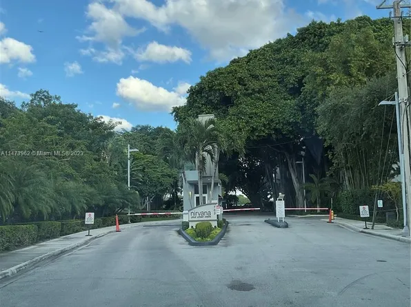 (undisclosed Address), Miami, FL 33138