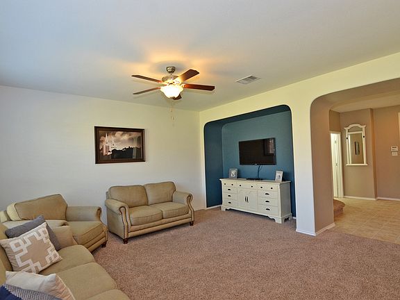 4th image of 1239 Hyde Park Dr