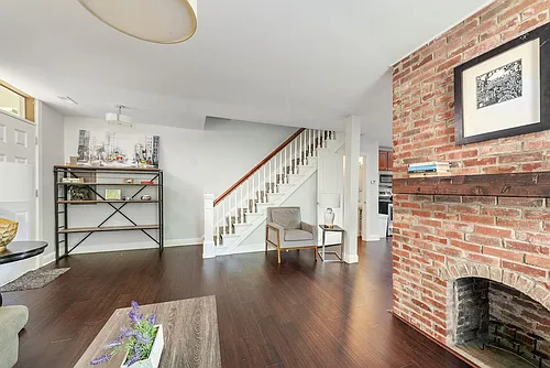 107 E Clifton Ave #ID1234534P Photo 1