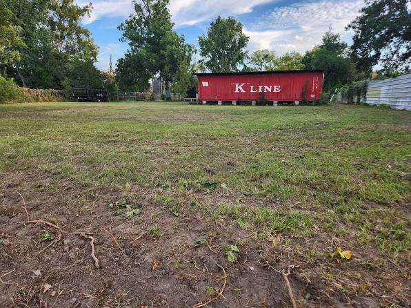 8009 Sealey St, Houston, TX 77088