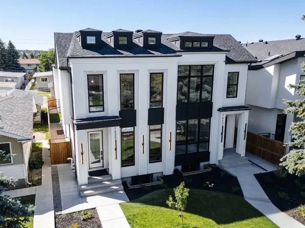 1425 E 44th St SW, Calgary, AB T3C 2A7