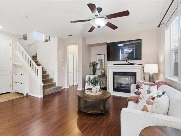 730 Tennyson Dr, Gilroy, CA 95020