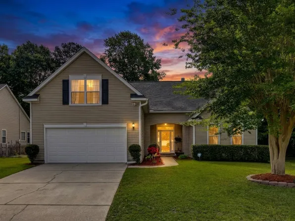 822 Paran Oaks Dr, Charleston, SC 29414