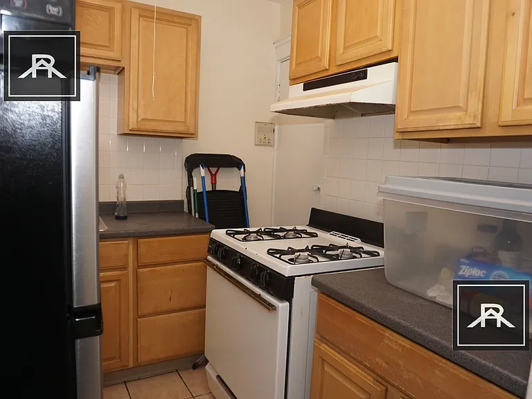 248 Kelton St #4 — Photo 6