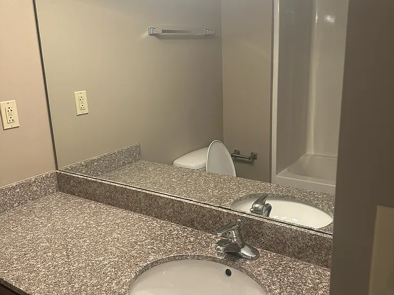 1735 Lake Ave #205 — Photo 19