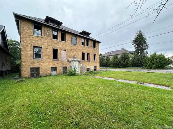 2681 Lakewood St, Detroit, MI 48215