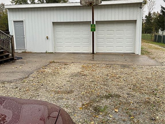 3rd image of 8625 Horseshoe Bend Rd