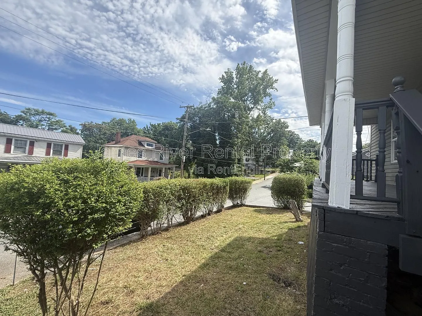 3 bed, 1.0 bath, 1500 sqft, $1,195 — Photo 2