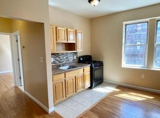 1025 N Broad St, Elizabeth, NJ 07208