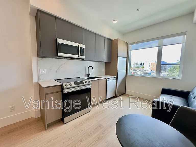 720 Klo Rd #521 — Photo 1