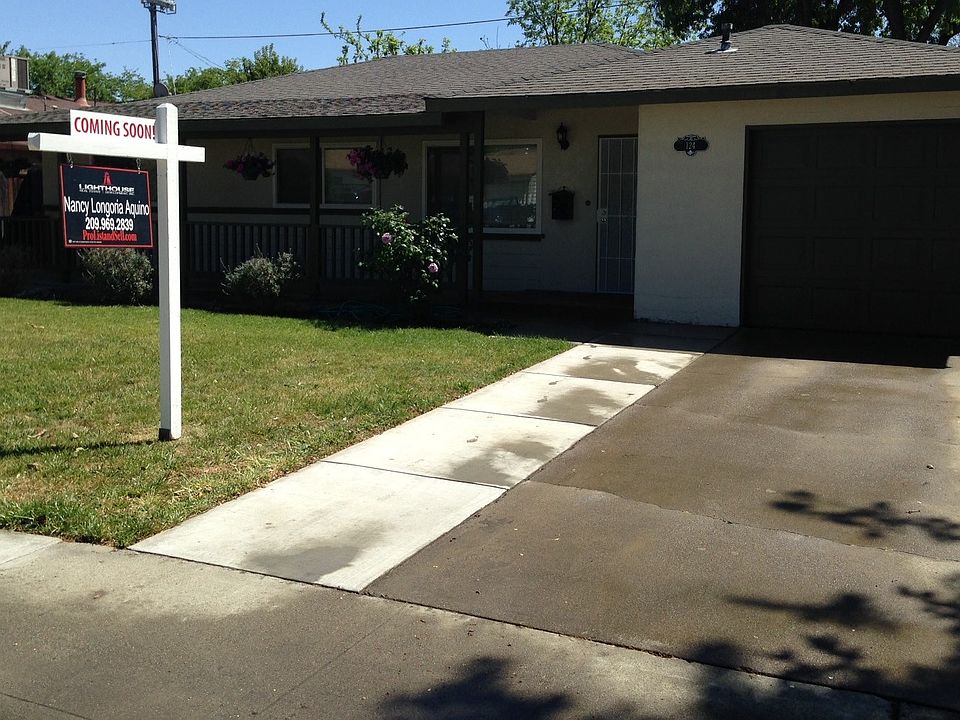 1st image of 124 E Whittier Ave