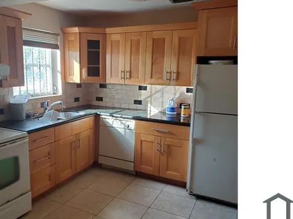 3490 NW 205th St, Miami Gardens, FL 33056