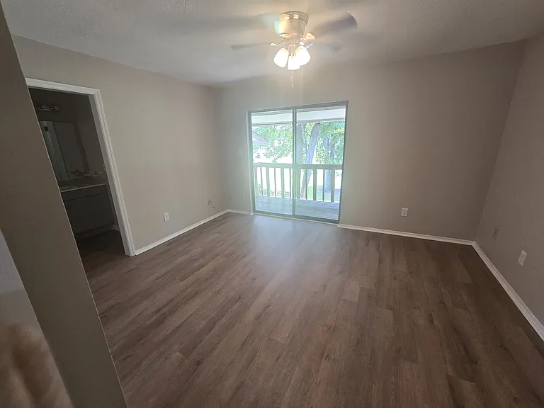 1586 Three Lantern Ln — Photo 8