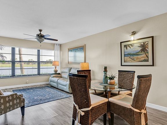 4th image of 10 Plantation Dr APT 102