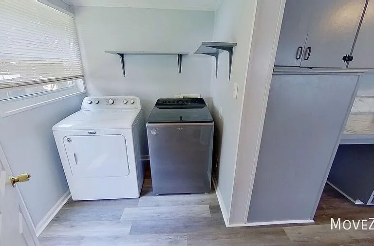 226 Cummings St — Photo 11