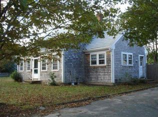 16 Spruce St, Hyannis, MA 02601