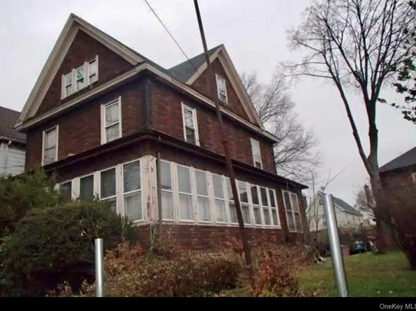 2515 Ericsson Street, East Elmhurst, NY 11369