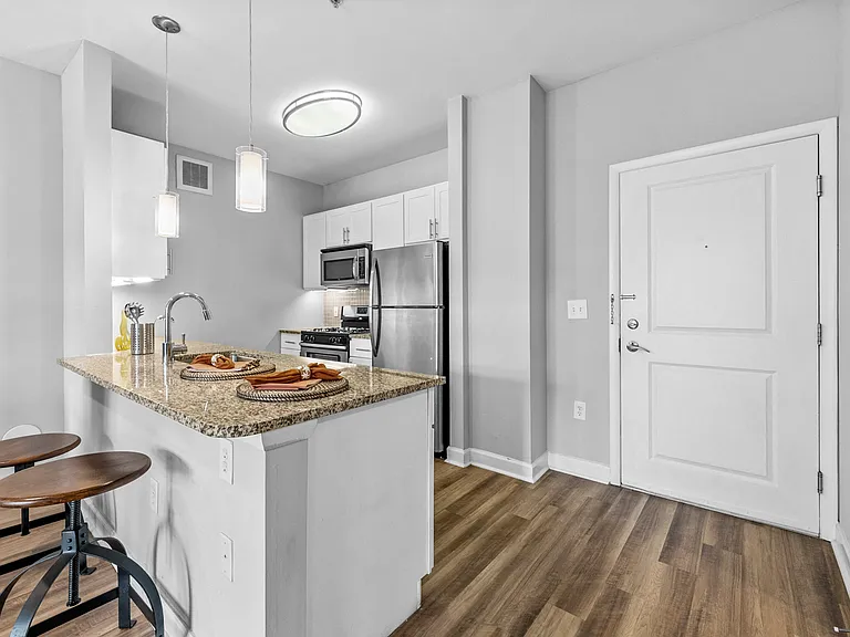 Gourmet Kitchen at Harbor Pointe, New Jersey, 07002
