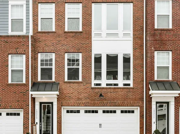 19313 Brookwater Ter, Leesburg, VA 20175