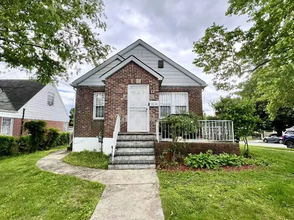 192-04 48th Ave, Fresh Meadows, NY 11365