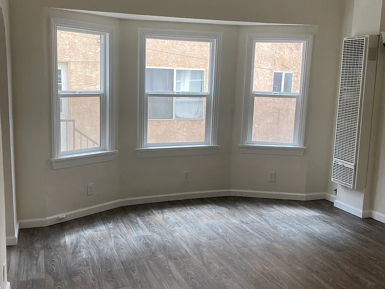 1143 N Coronado St #104 — Photo 1