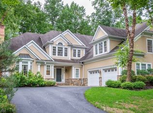 66 Morgan Ln, Basking Ridge, NJ 07920