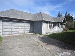 1647 W Harbeck Rd, Grants Pass, OR 97527