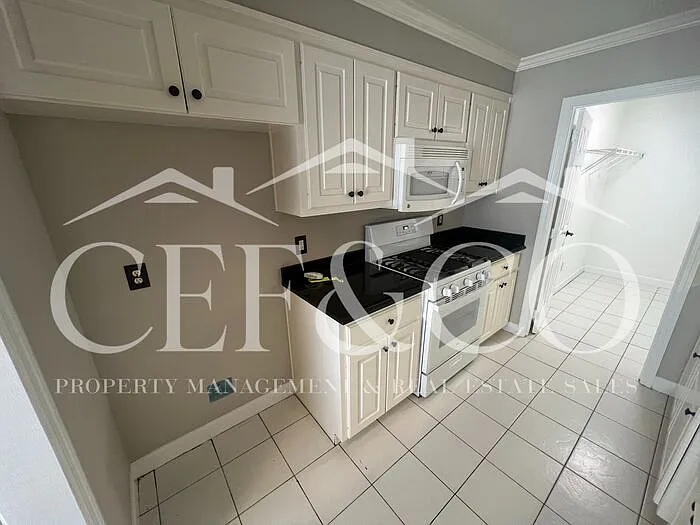 514 Rose Trellis Ct — Photo 9