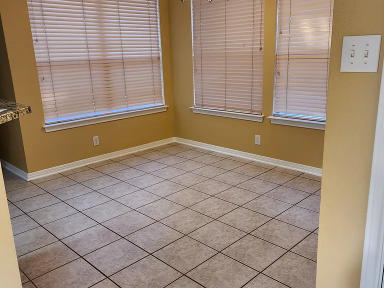 9211 Lily Rise — Photo 13