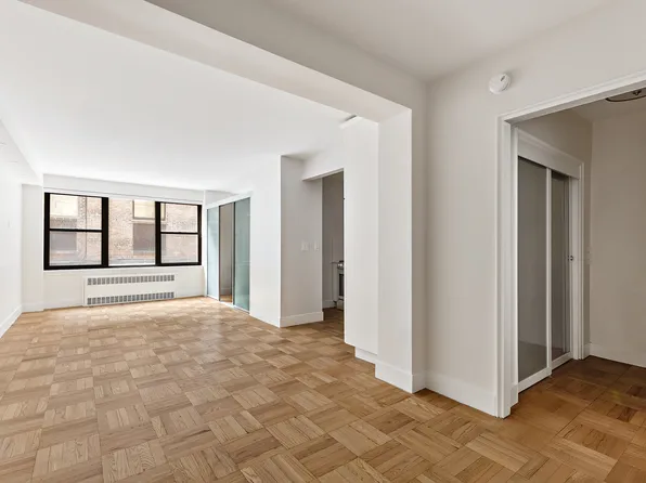 49 West 12th Street 1A image 1 of 7