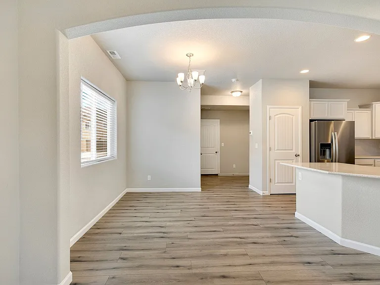 875 Petra Hts — Photo 4