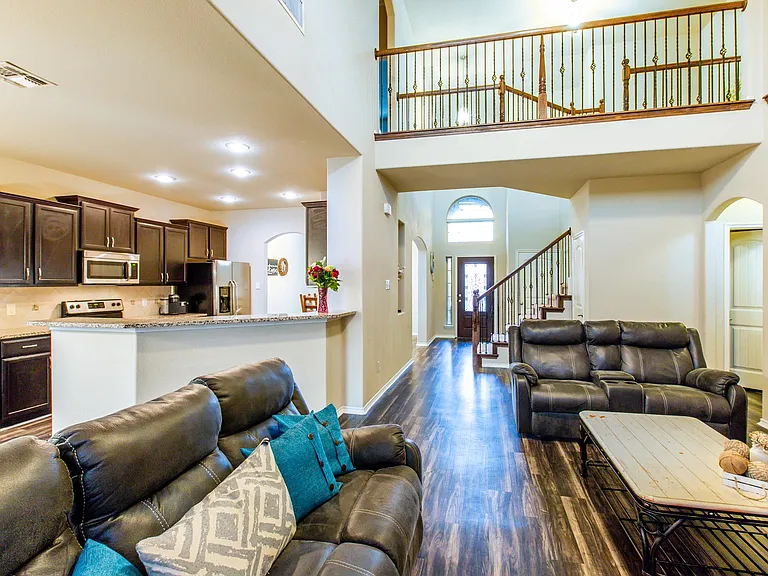 1324 Red River Dr — Photo 29