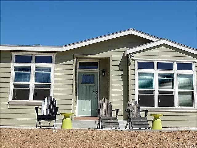 1st image of 42470 Alexander Dr