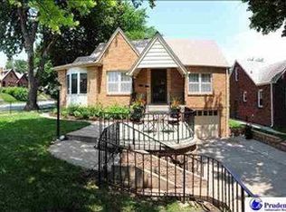 5920 Pierce St, Omaha, NE 68106