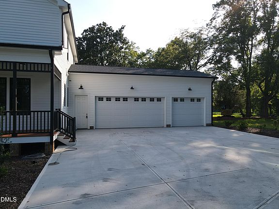 5th image of 923 Arthur Minnis Rd