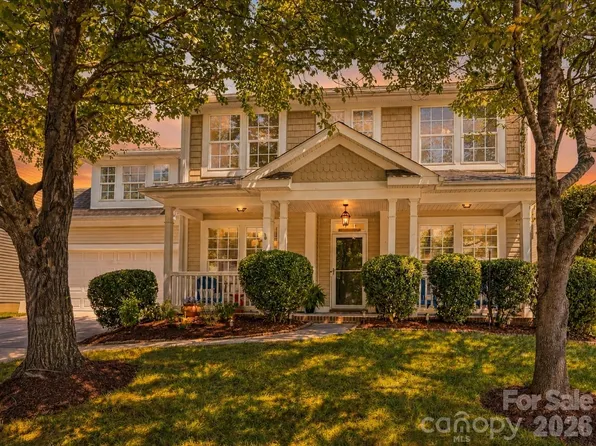 1173 Stonedown Ln, Matthews, NC 28104