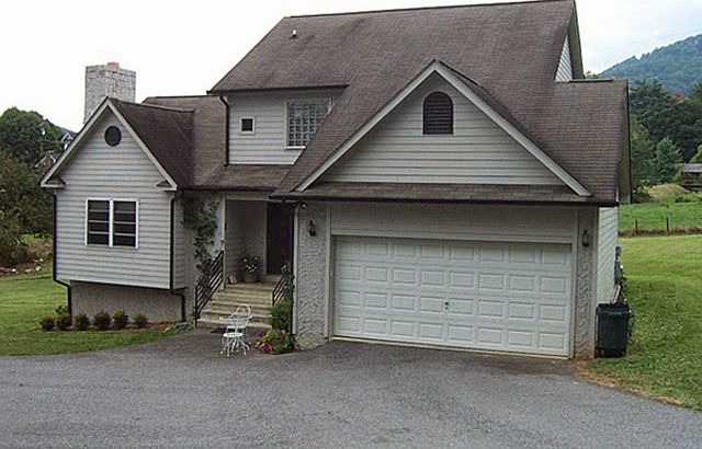 1st image of 213 Knollwood Dr