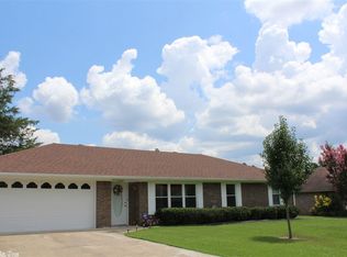 1704 Valley View Dr, Mena, AR 71953