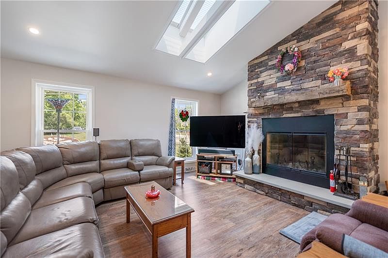 2469 Ridge Rd, South Park, PA 15129 Zillow