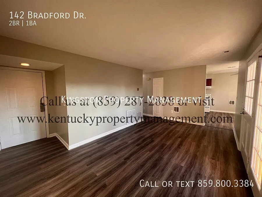 Building Photo - 142 Bradford Dr