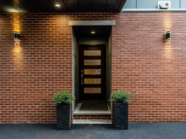 237 Tasker St, Philadelphia, PA 19148