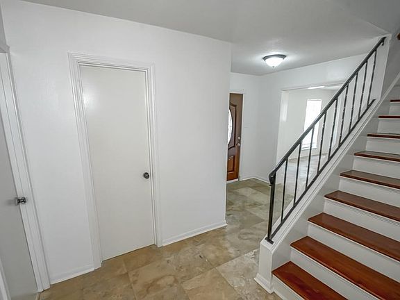 5th image of 3858 S Inwood Ave