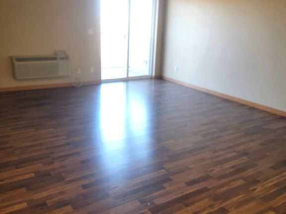 4 1624 20th Ave NW 24