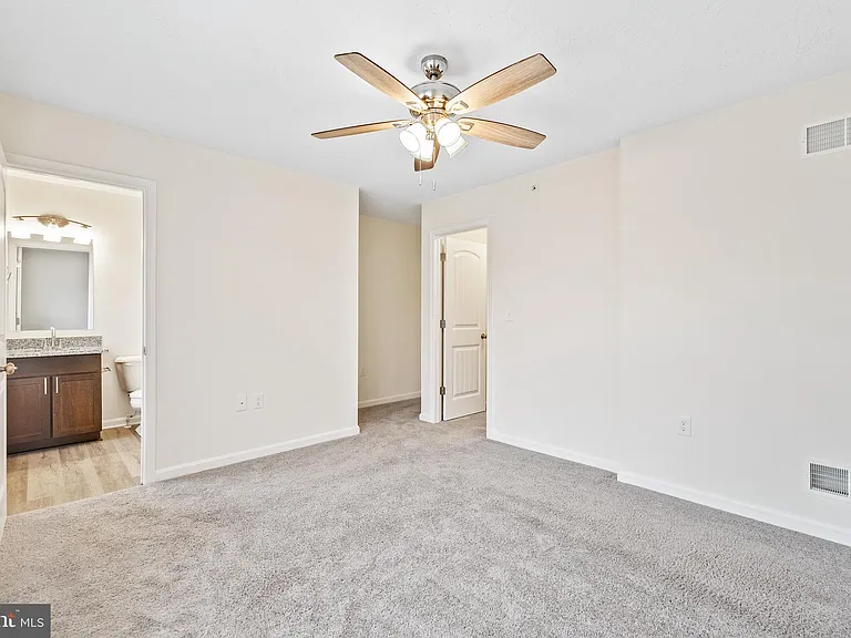 66 Cadbury Dr — Photo 24